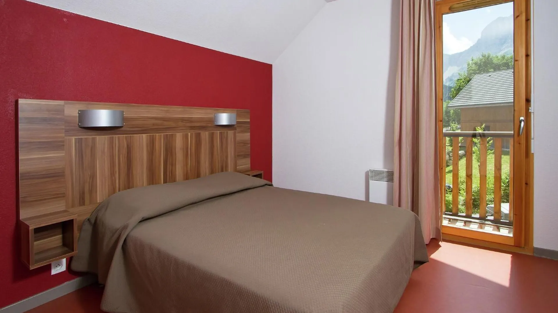 Apartment With Shuttle Bus To The Ski Lift Gresse-en-Vercors 0*,