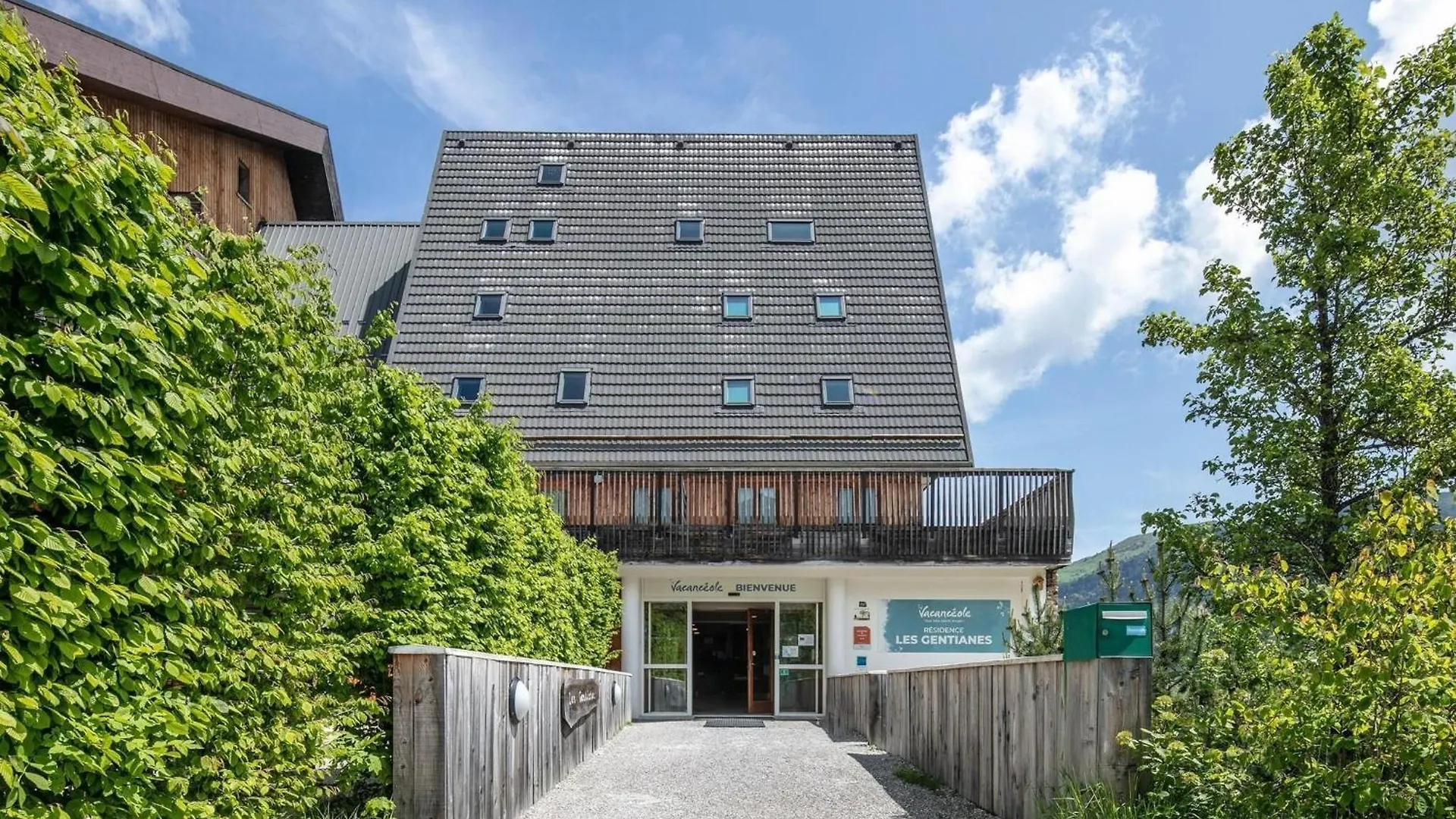 Apartment With Shuttle Bus To The Ski Lift Gresse-en-Vercors
