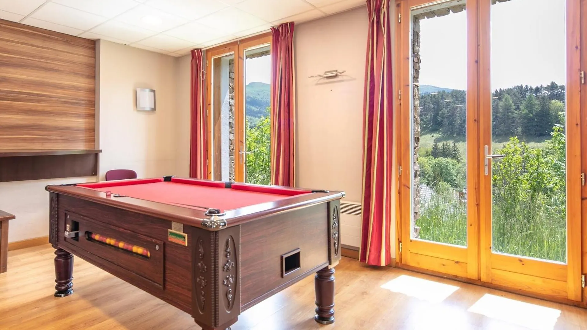 Apartment With Shuttle Bus To The Ski Lift Gresse-en-Vercors 0*,