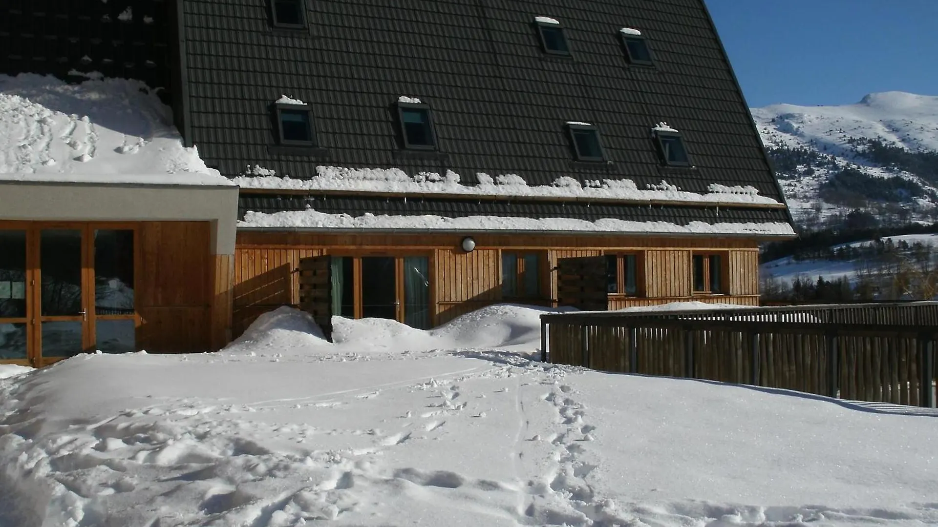 Apartment With Shuttle Bus To The Ski Lift Gresse-en-Vercors